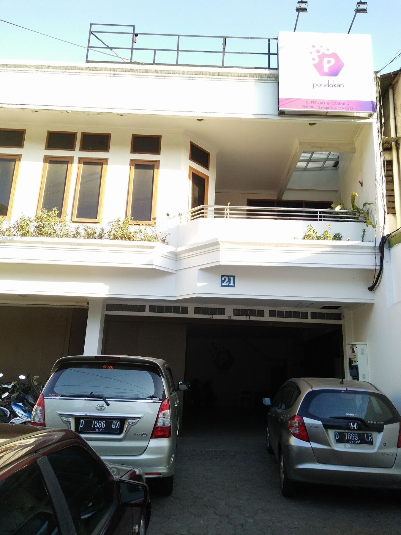Peta Hostel Μπαντούνγκ Εξωτερικό φωτογραφία